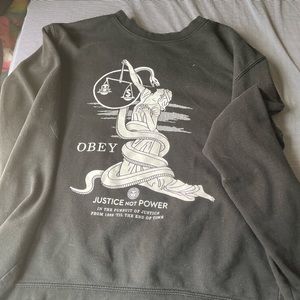 OBEY crewneck sweatshirt